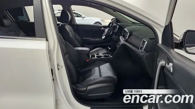 Kia Sportage The Bold 2019 — Photo 8/35