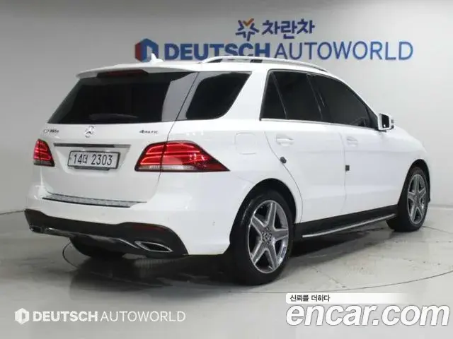 Mercedes-Benz GLE-Class 2018 — Фото 3/20