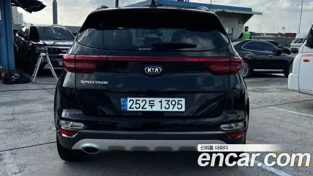 Kia Sportage The Bold 2021 — Фото 3/20