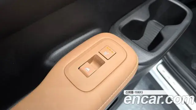 Hyundai Santa Fe 2025 — Фото 20/20