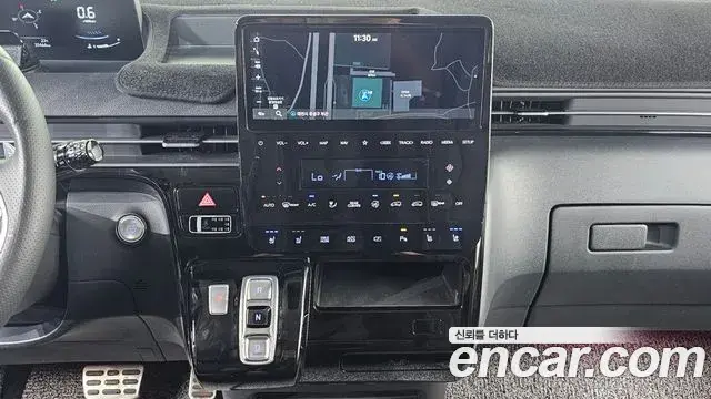 Hyundai Staria 2023 — Photo 13/20