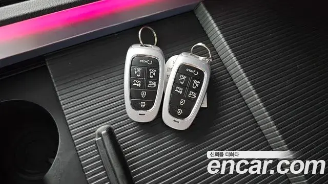 Hyundai Staria 2023 — Photo 16/20
