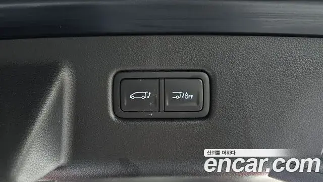 Hyundai Staria 2023 — Photo 18/20