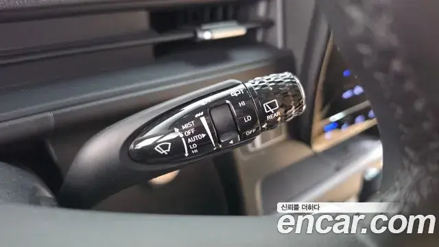 Hyundai Staria 2024 — Photo 7/30
