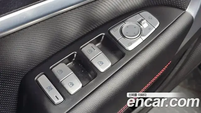 Genesis G70 2021 — ფოტო 7/36