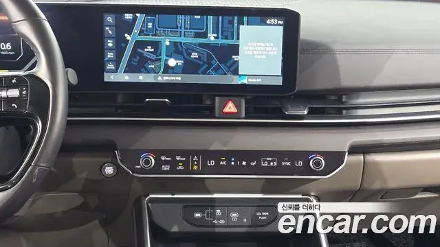 Kia Carnival 2024 — Photo 13/20