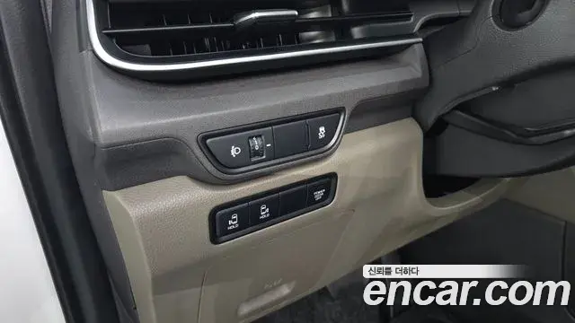 Kia Carnival 2024 — Photo 17/20