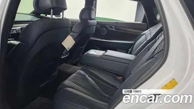 Genesis Electrified G80 2021 — Şəkil 19/20