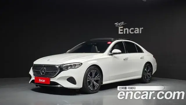 Mercedes-Benz E-Class 2025 — Фото 1/20