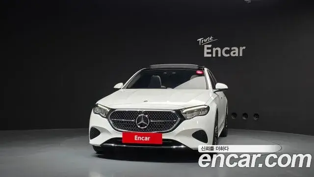Mercedes-Benz E-Class 2025 — Фото 3/20