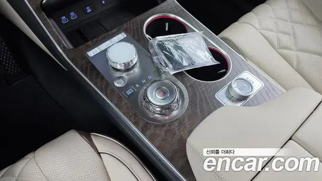 Genesis GV80 2024 — Photo 9/20