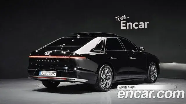 Hyundai Grandeur 2023 — Photo 2/20