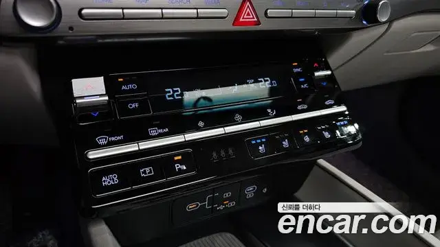 Hyundai Grandeur 2023 — Photo 15/20