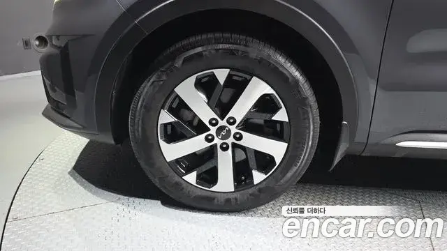 Kia Sorento 2022 — Photo 5/20