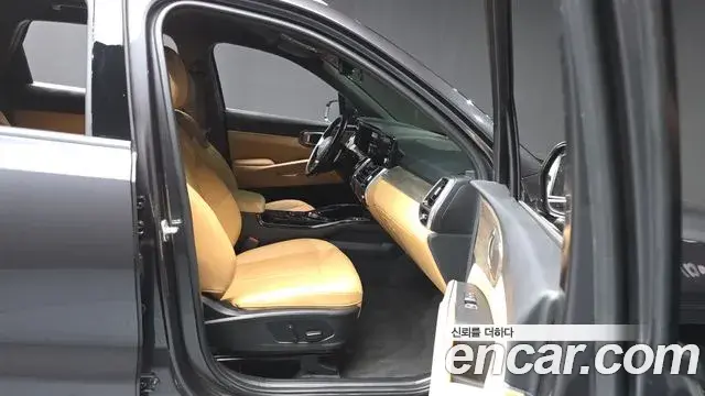 Kia Sorento 2022 — Photo 11/20
