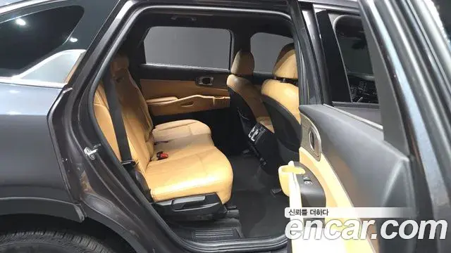 Kia Sorento 2022 — Photo 12/20