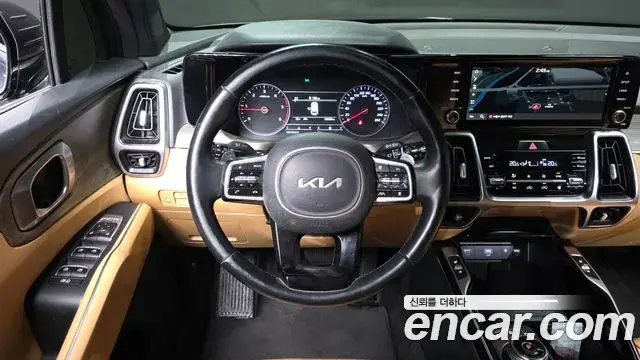Kia Sorento 2022 — Photo 13/20