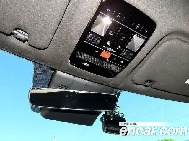 Hyundai Santa Fe 2025 — Фото 13/20