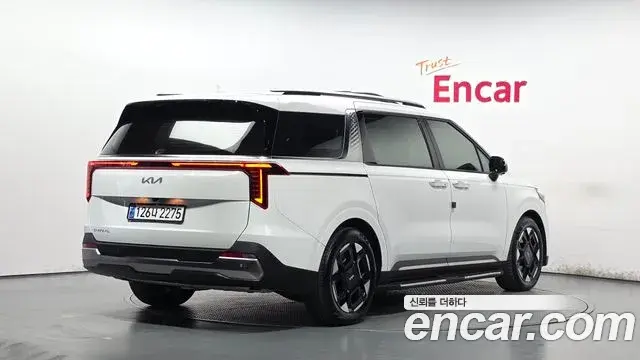 Kia Carnival 2025 — Фото 2/20