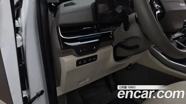Kia Carnival 2025 — Фото 13/20