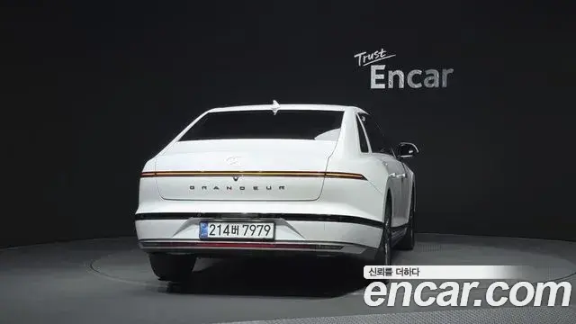 Hyundai Grandeur 2023 — Photo 4/20