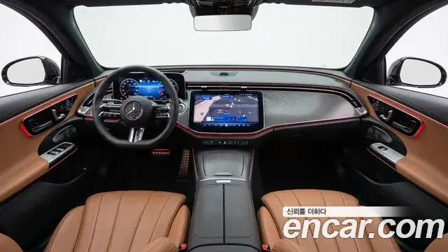 Mercedes-Benz E-Class 2026 — Фото 11/12