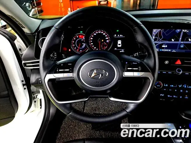 Hyundai Avante 2021 — Photo 10/20