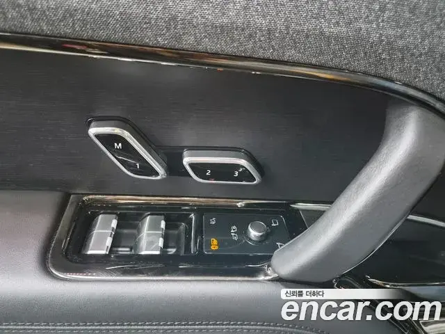 Land Rover Range Rover Sport 2024 — Photo 11/20