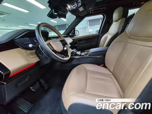 Land Rover Range Rover Sport 2024 — Photo 13/20