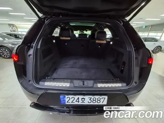Land Rover Range Rover Sport 2024 — Photo 19/20