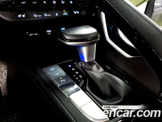 Hyundai Avante 2023 — Photo 8/20