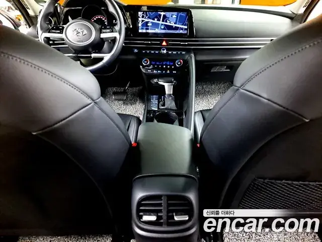 Hyundai Avante 2023 — Photo 17/20