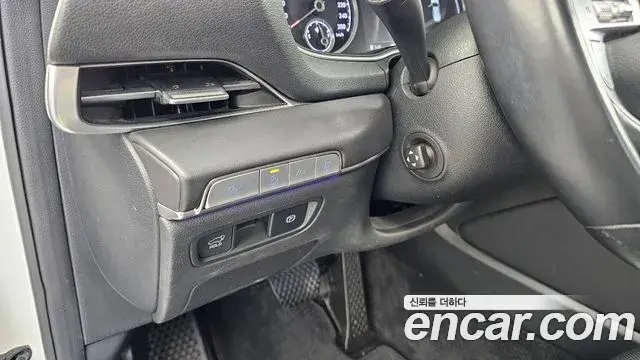 Genesis GV80 2020 — Photo 19/20
