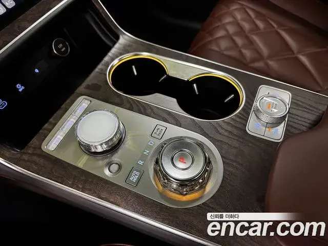 Genesis GV80 2024 — Photo 14/20