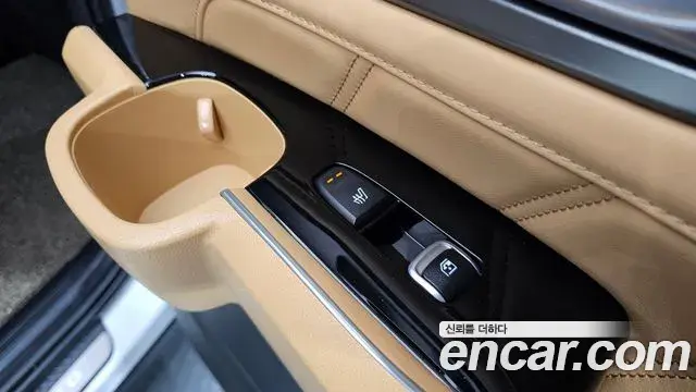 Kia Sorento 2022 — Photo 19/20
