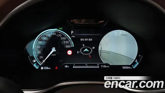 Genesis Electrified G80 2023 — Photo 8/20