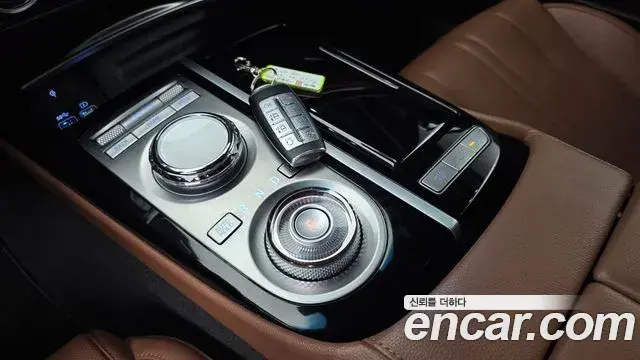 Genesis Electrified G80 2023 — Photo 9/20