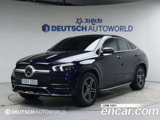 Mercedes-Benz GLE-Class 2021 — Photo 2/20