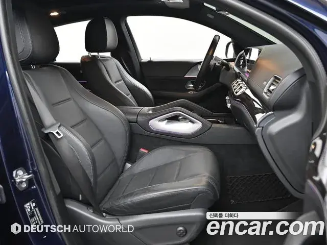 Mercedes-Benz GLE-Class 2021 — Photo 9/20