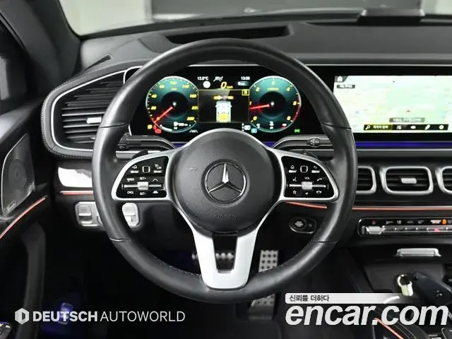 Mercedes-Benz GLE-Class 2021 — Photo 13/20