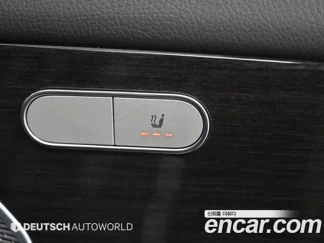 Mercedes-Benz GLE-Class 2021 — Photo 16/20