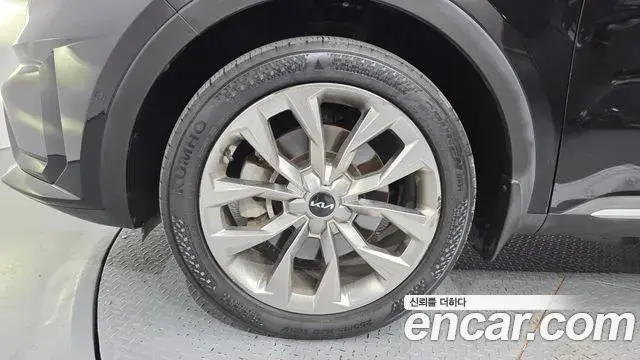 Kia Sorento 2023 — Photo 5/20