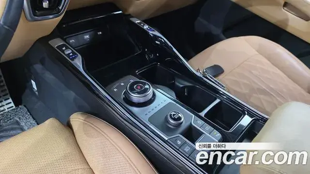Kia Sorento 2023 — Photo 9/20