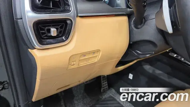 Kia Sorento 2023 — Photo 19/20