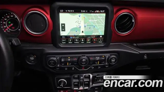 Jeep Wrangler 2019 — Photo 13/20