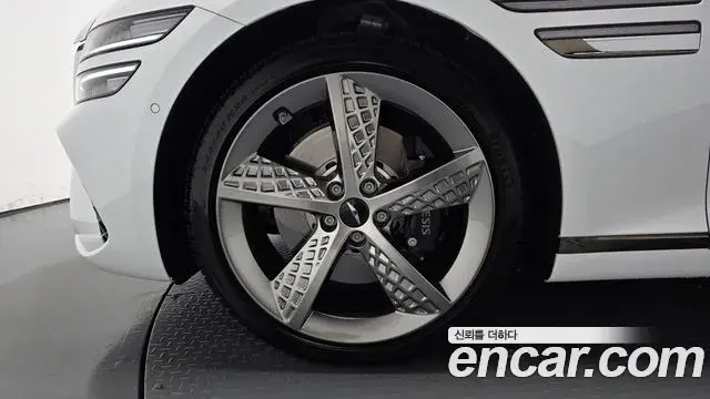 Genesis Electrified G80 2026 — Photo 5/20