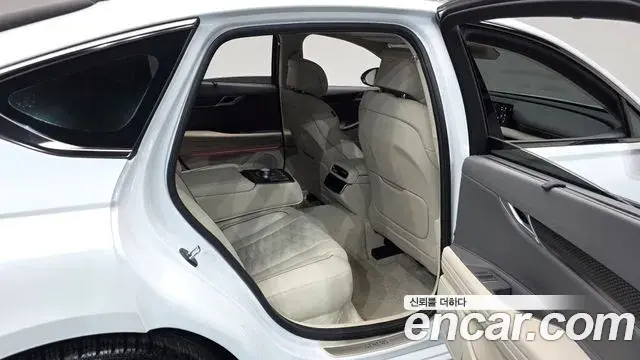 Genesis Electrified G80 2026 — Photo 12/20