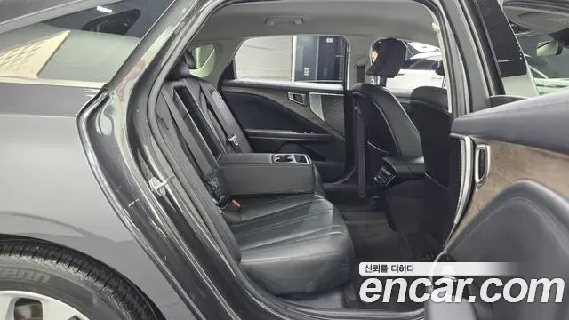 Kia K8 2021 — Photo 12/20