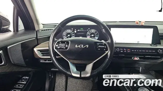 Kia K8 2021 — Photo 12/20