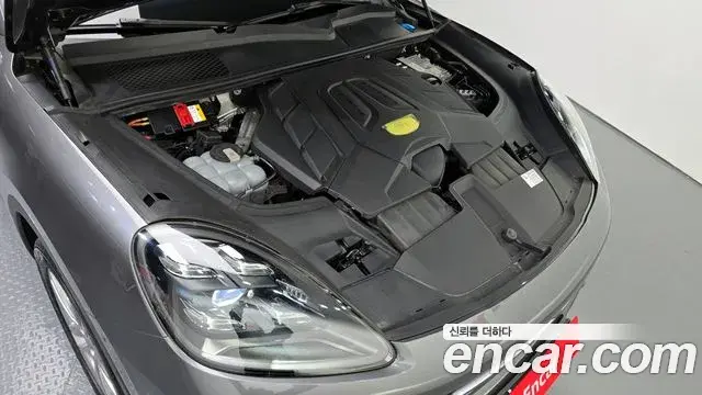 Porsche Cayenne 2019 — Şəkil 11/20
